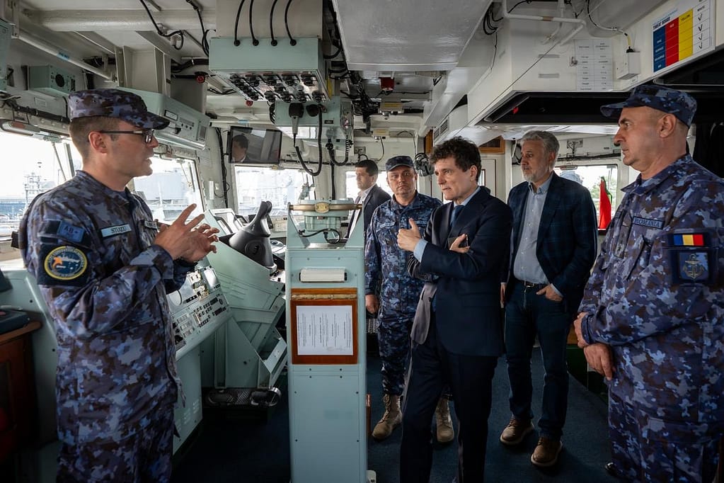 Nicușor Dan la Portul Constanța, unde a fost neutralizată drona ucraineană